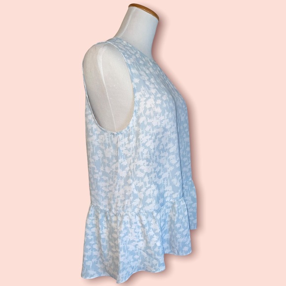 Banana Republic Peplum Sleeveless Shirt - Picture 2 of 7